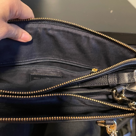 Coach purse - Picture 2 of 3